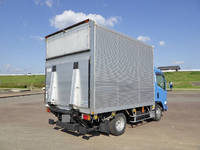 いすゞエルフアルミバン小型（2t・3t）[写真04]