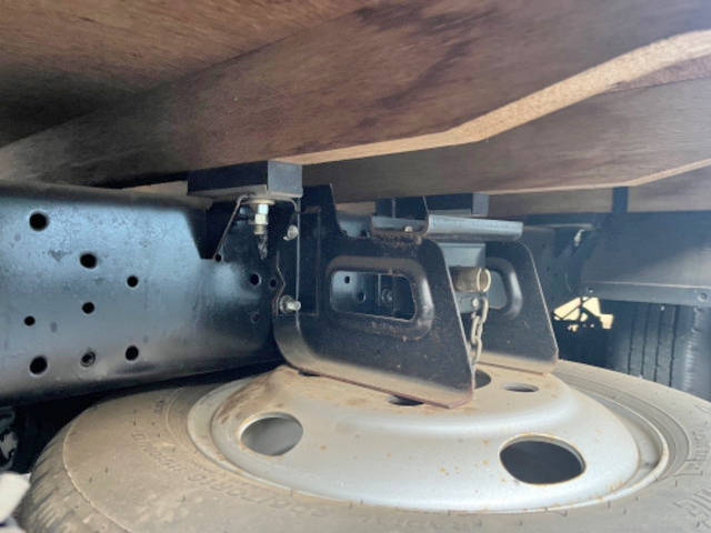 いすゞエルフ平ボディ小型（2t・3t）[写真17]