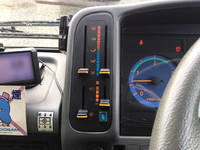 日野レンジャー平ボディ中型（4t）[写真27]