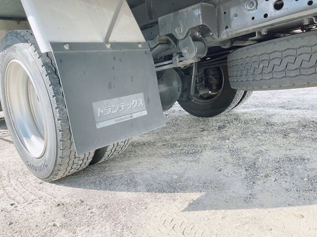 日野デュトロアルミバン小型（2t・3t）[写真13]