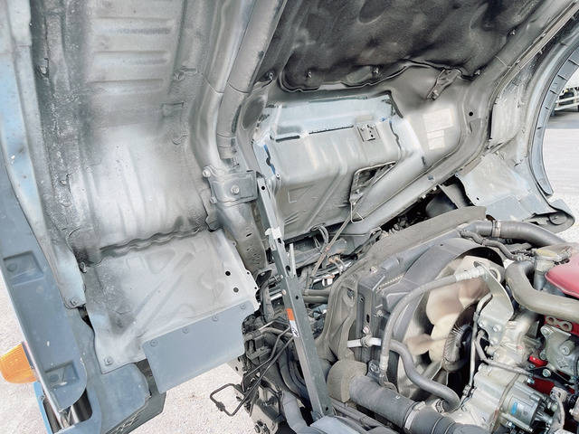 日野デュトロアルミバン小型（2t・3t）[写真18]