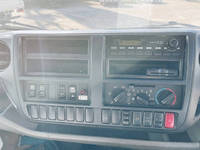 日野デュトロアルミバン小型（2t・3t）[写真28]