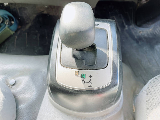 日野デュトロアルミバン小型（2t・3t）[写真29]