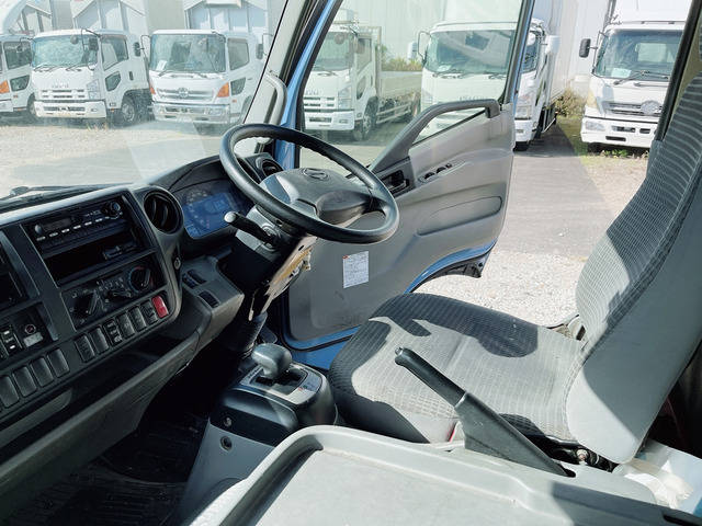 日野デュトロアルミバン小型（2t・3t）[写真03]