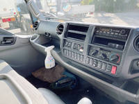 日野デュトロアルミバン小型（2t・3t）[写真33]