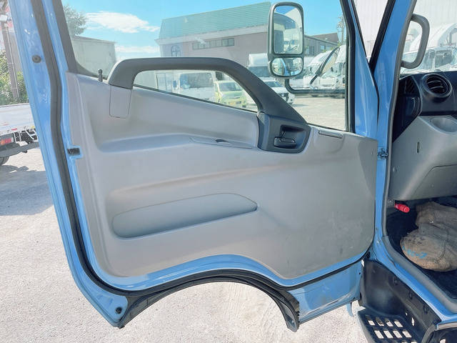 日野デュトロアルミバン小型（2t・3t）[写真35]