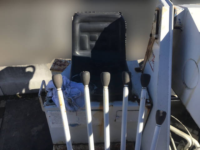 三菱ふそうキャンター穴掘建柱車小型（2t・3t）[写真10]