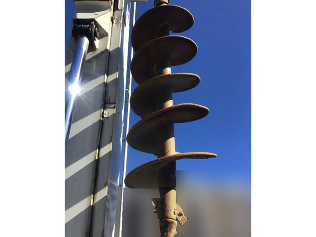 三菱ふそうキャンター穴掘建柱車小型（2t・3t）[写真15]