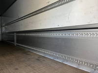 三菱ふそうスーパーグレートパネルウイング大型（10t）[写真10]