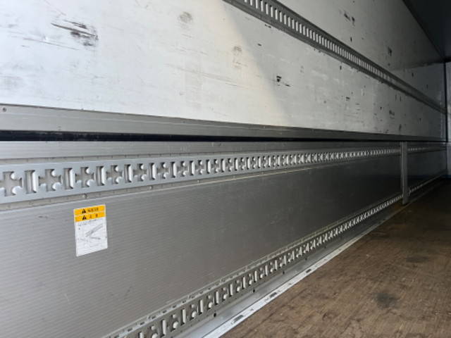 三菱ふそうスーパーグレートパネルウイング大型（10t）[写真11]