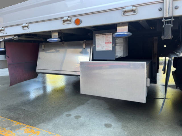 三菱ふそうスーパーグレートパネルウイング大型（10t）[写真20]