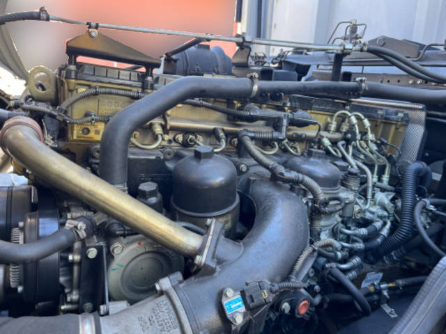 三菱ふそうスーパーグレートパネルウイング大型（10t）[写真24]