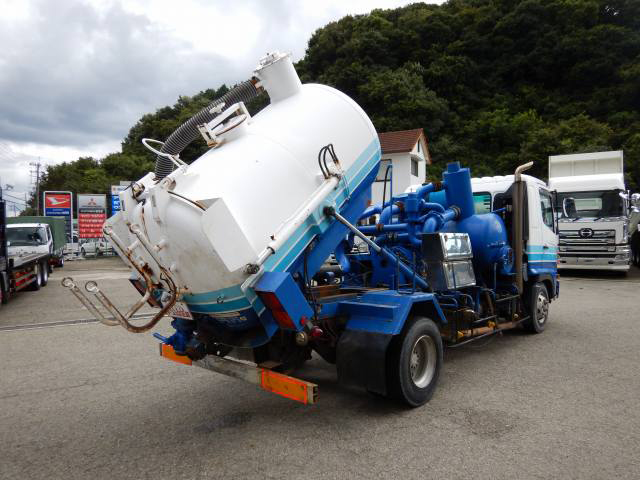 日野レンジャー汚泥吸引車中型（4t）[写真02]