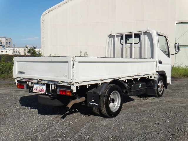 三菱ふそうキャンターガッツ平ボディ小型（2t・3t）[写真02]