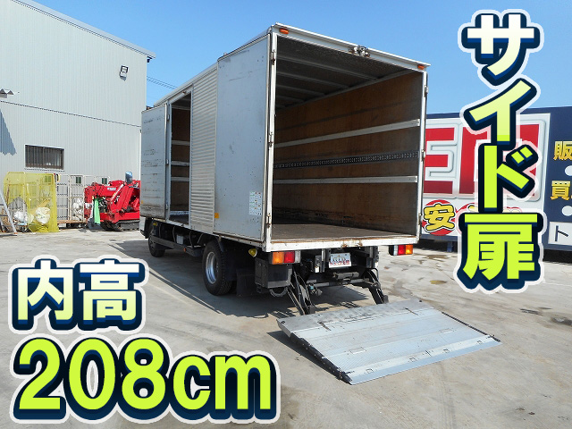 三菱ふそうキャンターアルミバン小型（2t・3t）[写真02]