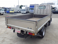 三菱ふそうキャンターガッツ平ボディ小型（2t・3t）[写真02]