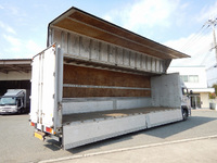 UDトラックスクオンアルミウイング大型（10t）[写真02]