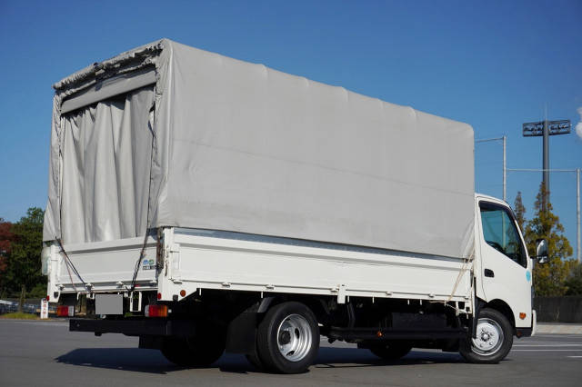 日野デュトロ幌ウイング小型（2t・3t）[写真02]