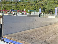 三菱ふそうキャンターアルミブロック小型（2t・3t）[写真11]