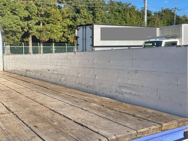 三菱ふそうキャンターアルミブロック小型（2t・3t）[写真13]