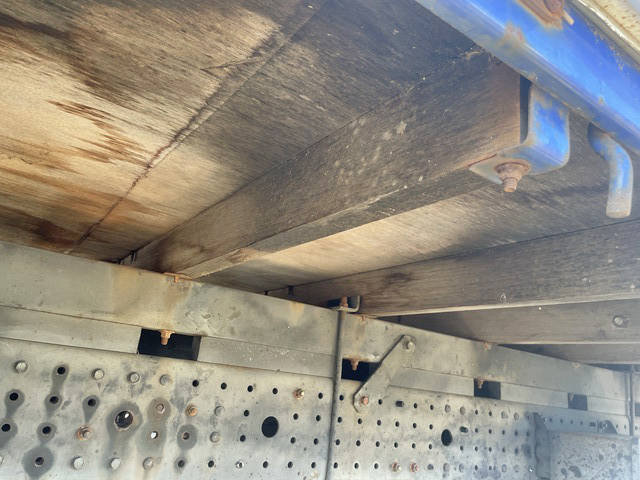 三菱ふそうキャンターアルミブロック小型（2t・3t）[写真27]