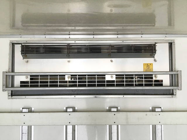 日野レンジャー冷凍車（冷蔵車）中型（4t）[写真14]