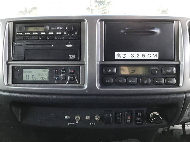 日野レンジャー冷凍車（冷蔵車）中型（4t）[写真37]