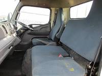 三菱ふそうキャンター平ボディ小型（2t・3t）[写真08]