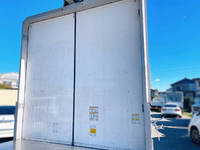 いすゞフォワードアルミウイング中型（4t）[写真15]