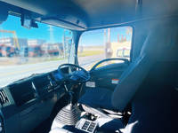 いすゞフォワードアルミウイング中型（4t）[写真35]