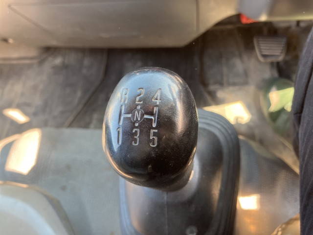 いすゞエルフダブルキャブ（Wキャブ）小型（2t・3t）[写真25]