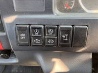 いすゞエルフダブルキャブ（Wキャブ）小型（2t・3t）[写真28]