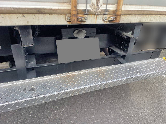 三菱ふそうキャンターアルミバン小型（2t・3t）[写真10]