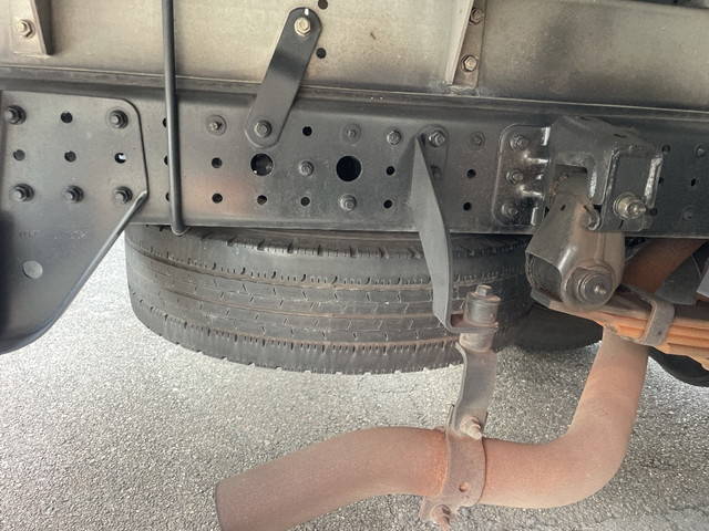 三菱ふそうキャンターアルミバン小型（2t・3t）[写真21]