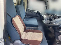 三菱ふそうキャンターアルミバン小型（2t・3t）[写真31]