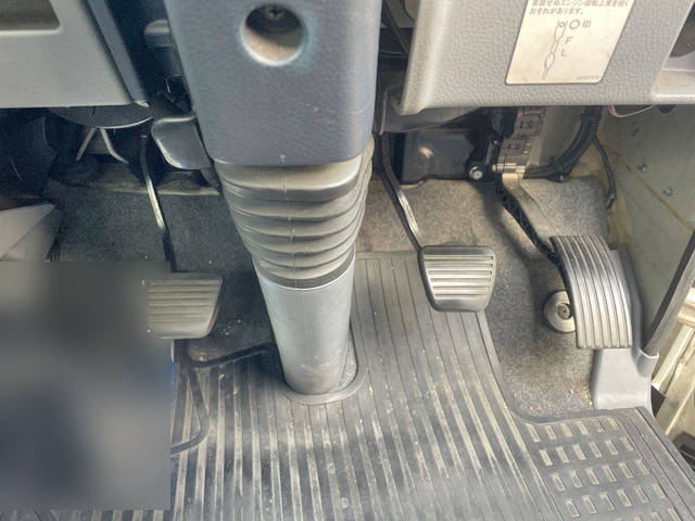 三菱ふそうキャンターアルミバン小型（2t・3t）[写真36]