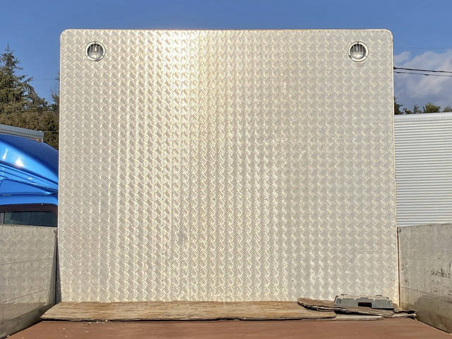 いすゞフォワードアルミブロック増トン（6t・8t）[写真15]