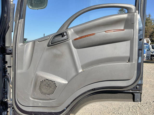 いすゞフォワードアルミブロック増トン（6t・8t）[写真28]