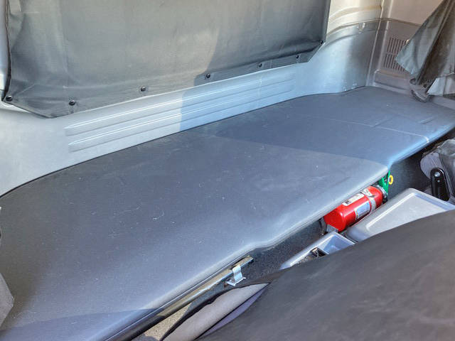 いすゞフォワードアルミブロック増トン（6t・8t）[写真33]