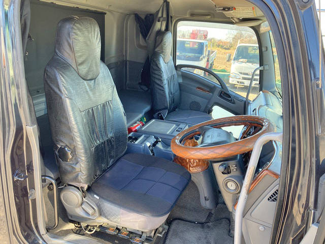 いすゞフォワードアルミブロック増トン（6t・8t）[写真34]