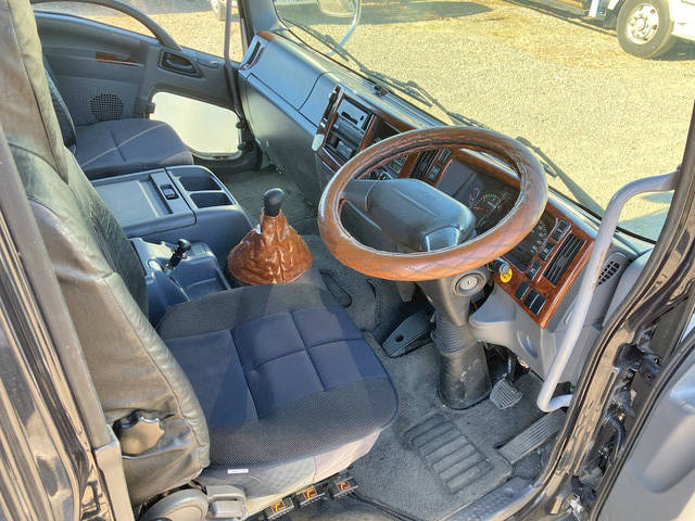 いすゞフォワードアルミブロック増トン（6t・8t）[写真35]