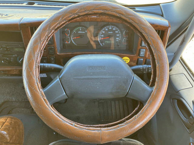 いすゞフォワードアルミブロック増トン（6t・8t）[写真36]