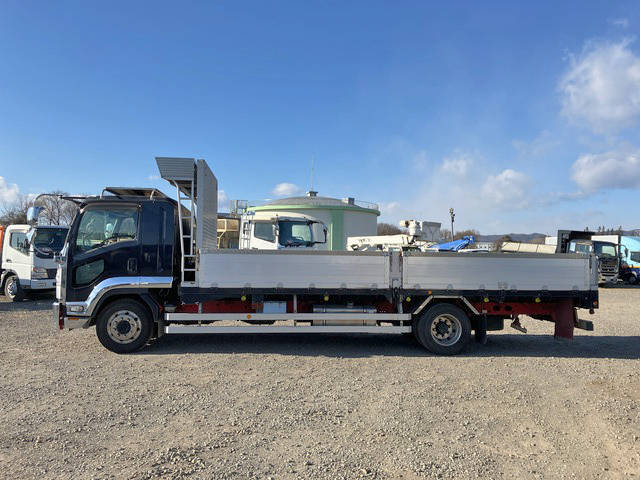 いすゞフォワードアルミブロック増トン（6t・8t）[写真05]