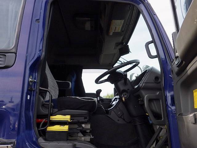 いすゞギガコンテナ専用車大型（10t）[写真24]