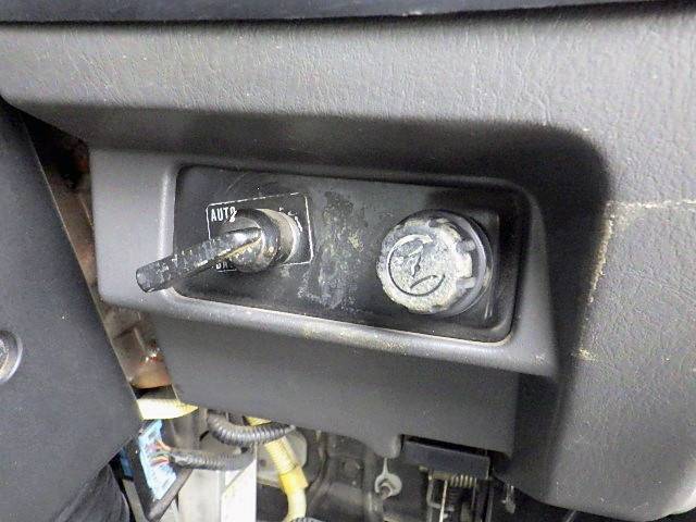 いすゞギガコンテナ専用車大型（10t）[写真26]