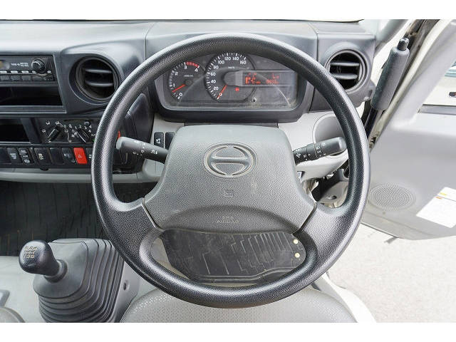 日野デュトロダンプ小型（2t・3t）[写真28]