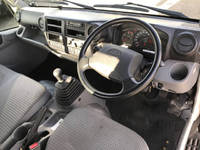 日野デュトロ平ボディ小型（2t・3t）[写真17]