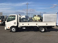 日野デュトロ平ボディ小型（2t・3t）[写真07]