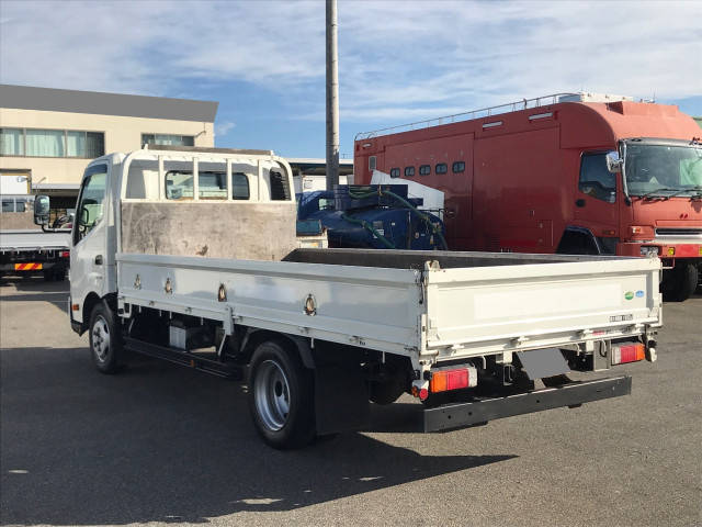 日野デュトロ平ボディ小型（2t・3t）[写真08]