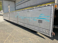 三菱ふそうスーパーグレートアルミウイング大型（10t）[写真15]